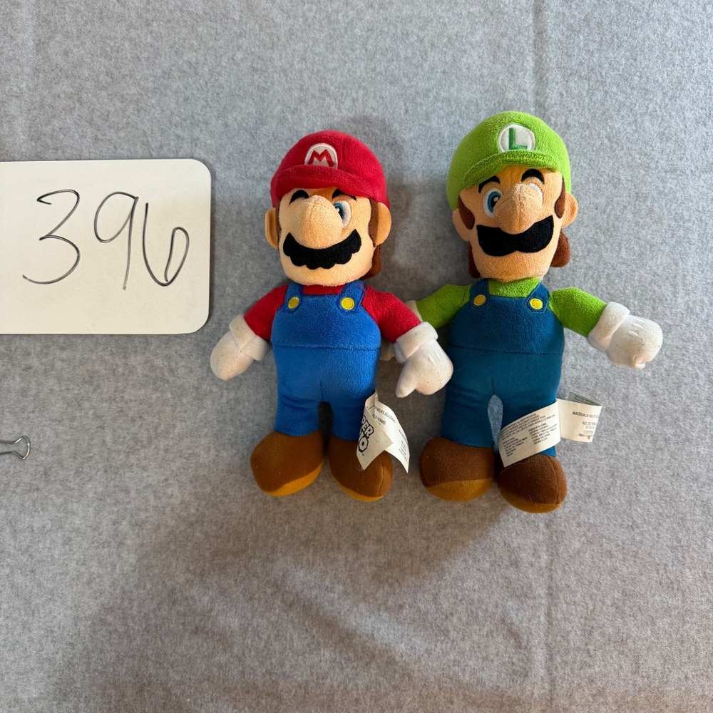 Nintendo Super Mario and Luigi Plush Set Jakks Pacific 2021 Video Game Toys